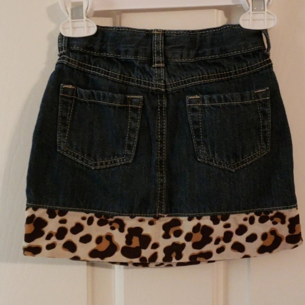 Hp🌻gymboree Denim skirt with Leopard hem